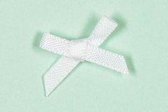 Craft Creations 3mm Small Bow Packs (25) -White